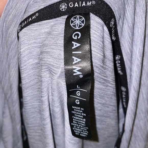 NWT GAIAM Fitness Slim fit hooded athletic shirt size - L - Picture 5 of 5